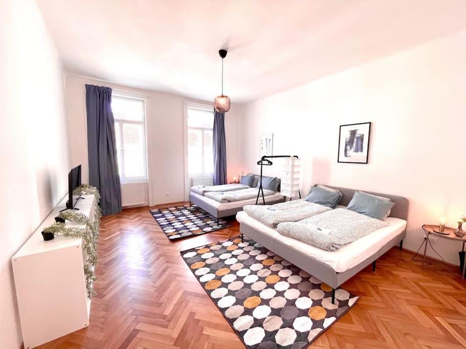 Brand New Spacious & Stylish Aptmt In City-Centre Вена Экстерьер фото