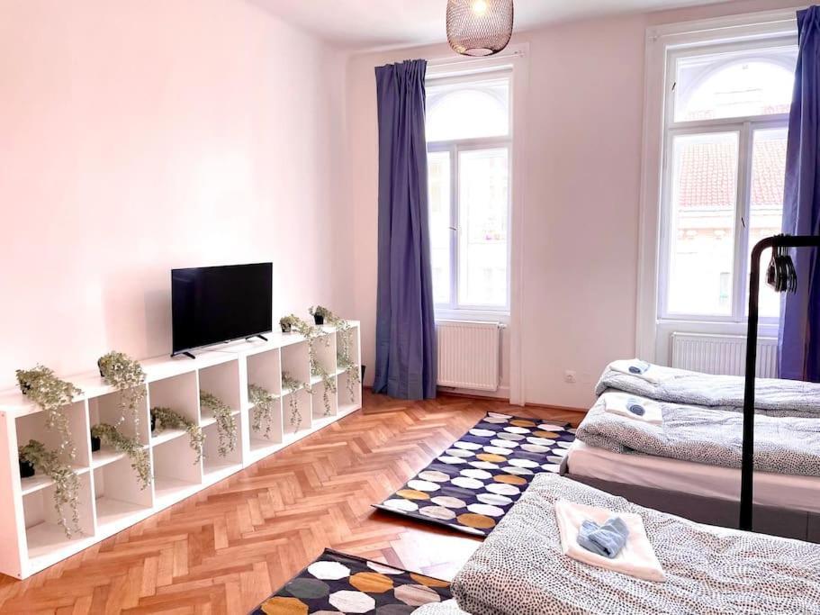 Brand New Spacious & Stylish Aptmt In City-Centre Вена Экстерьер фото